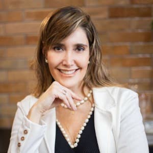 Cassia Eberle, consultor da Colnaghi Imóveis