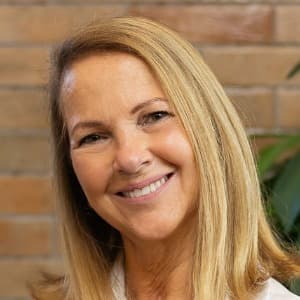Clara Kuhn, consultor da Colnaghi Imóveis
